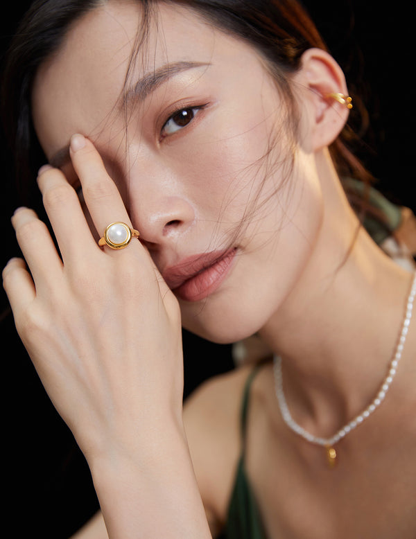 Small pearl ring