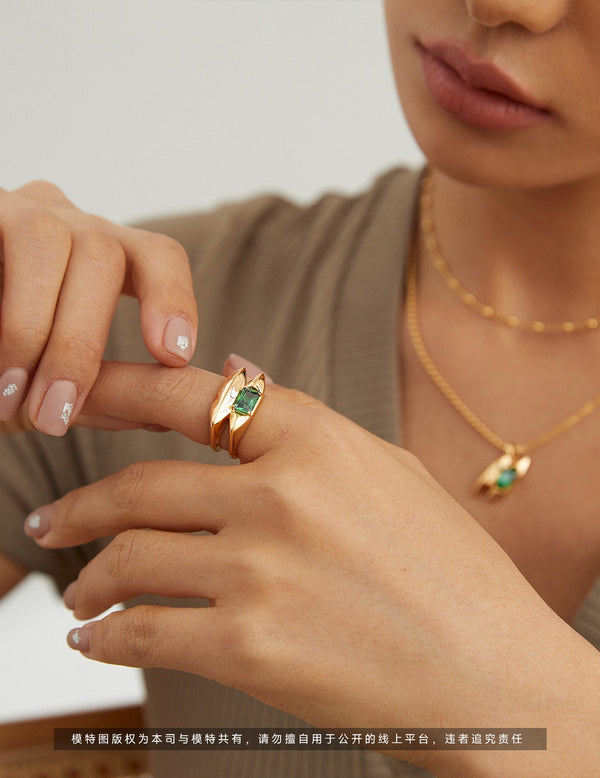 Simple ring