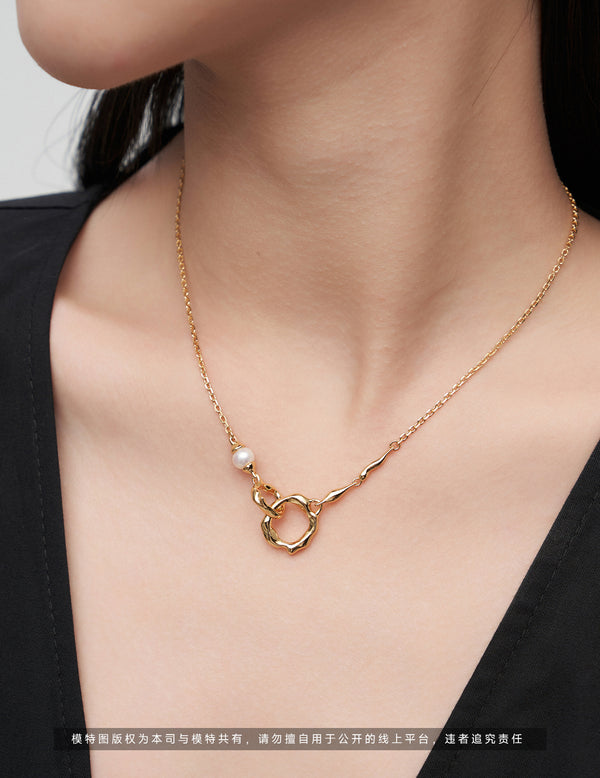 Simple necklace