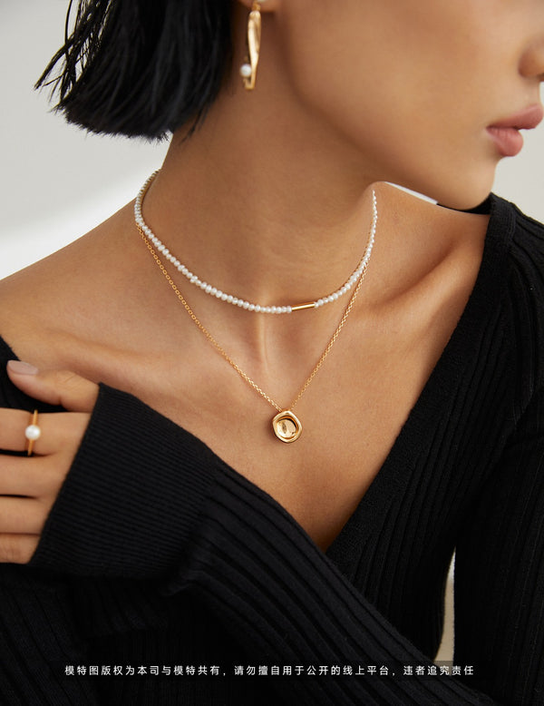 Simple necklace