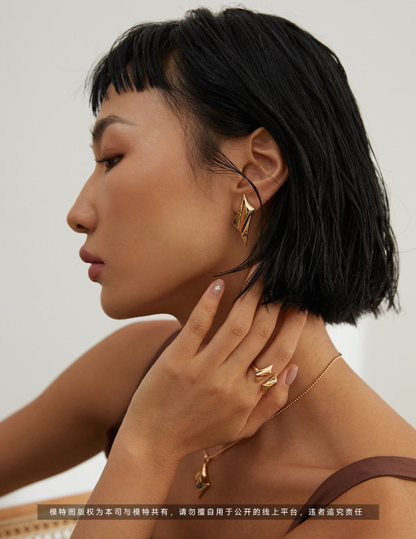 Simple ring