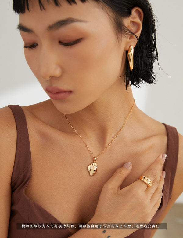 Simple ring